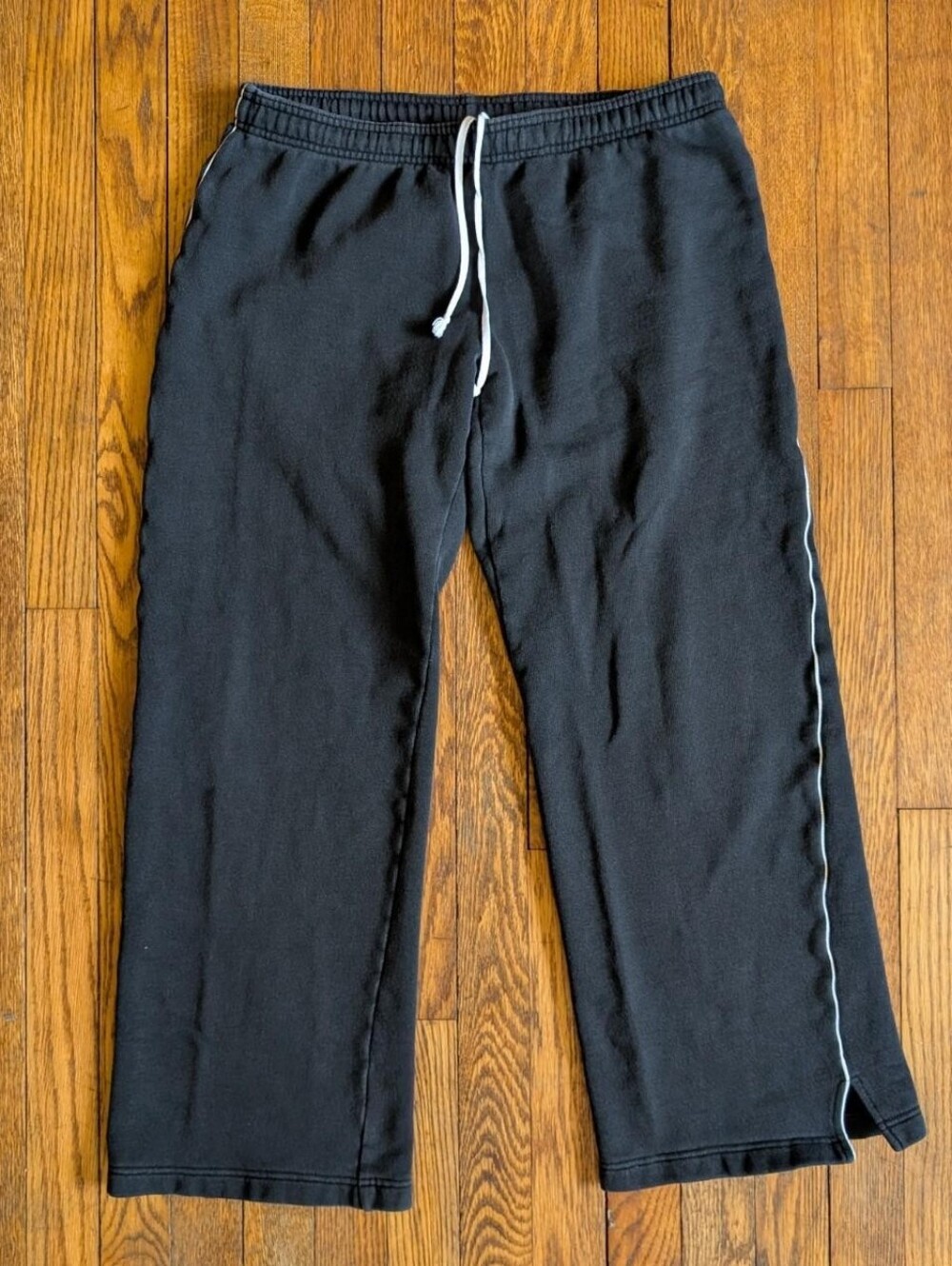 Vintage Y2k Black Wide Leg Cropped Sweatpants